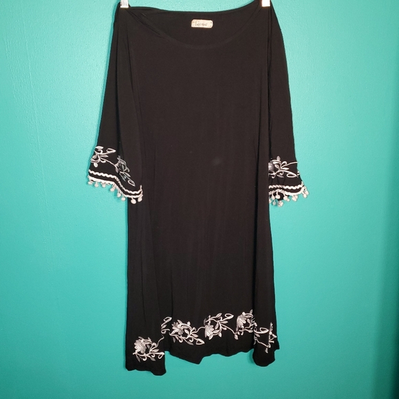 Lady's World Dresses & Skirts - XXL boutique black dress with bell sleeves